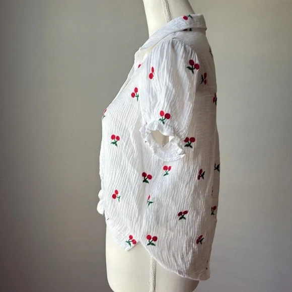 Mom Ami | Cherry Embroidered White Button-Up Blouse - Picture 3 of 9